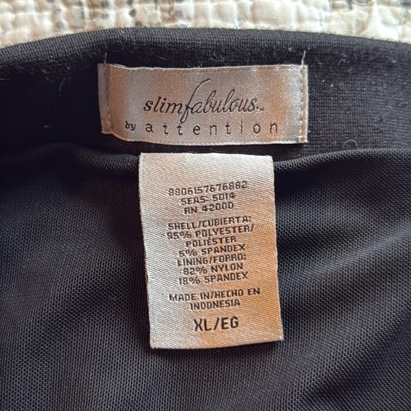 Elegant Black in Black Skirt with Faux Leather Side Detail. - Picture 4 of 6